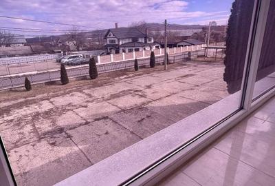 Spațiu comercial, de 1,217 mp, în Central - 6