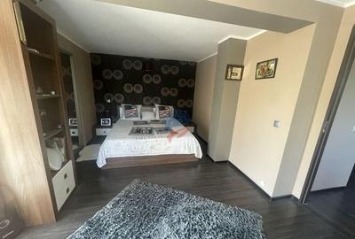 Casă cu 5 camere cu Teren 500 Mp în Șimnicu de Sus - 8