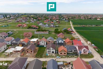 Casă cu 5 camere cu Teren 250 Mp în Central - 12