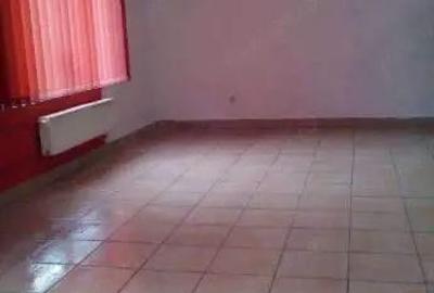 Spațiu comercial, de 120 mp, în Central - 7