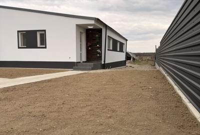 Casă individuală cu 4 camere cu Teren 850 Mp în Dragomirești - 2