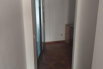 Apartament cu 3 camere decomandat în Băceni - 1