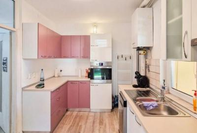 Casa cu 4 camere, terasa acoperita, curte de 700 mp, zona - 7