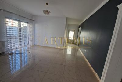 Casa individuala de 7 camere, decomandata, 228 mp., zona Sud. - 1