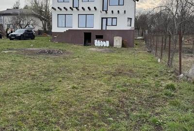 Casă cu 6 camere în Breaza de Sus - 4