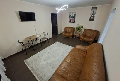 Apartament cu 2 camere semidecomandat, mobilat în Central