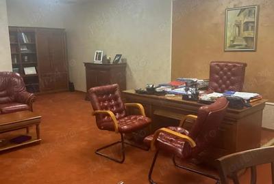 Spațiu comercial, de 530 mp, în Central - 1