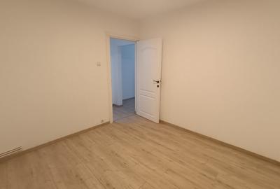 Apartament cu 2 camere semidecomandat în Mircea cel Bătrân