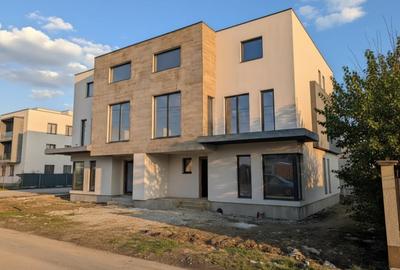 Casă individuală cu 7 camere cu Canalizare în Tunari - 1