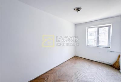 Apartament cu 3 camere nedecomandat în 9 Mai - 3