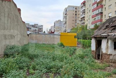 Teren intravilan 353 mp, deschidere 40 ml, in zona Republici - 3