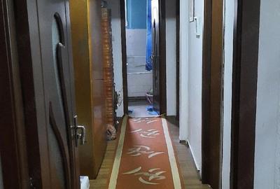 Apartament cu 3 camere semidecomandat în Central - 3