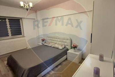 Apartament cu 3 camere de închiriat în zona Calea Bucuresti - 6