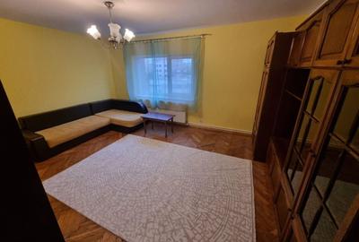 Bratianu sr uri-apartament 3 camere decomandat 80 mp - 2