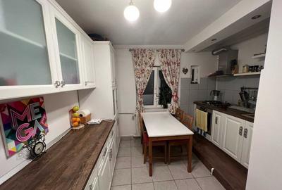 Apartament de 2 camere , 60 mp,  parcare inclusa - zona Dristor - 5