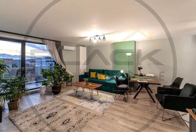 Penthouse 3 camere, finisat lux, bloc nou, 2 parcari,terasa 15mp, central