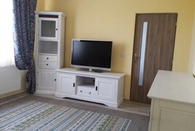 Apartament cu 3 camere decomandat în Calea Romanului