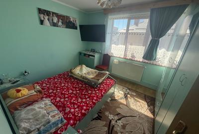 Apartament cu 2 camere decomandat în Livada - 1