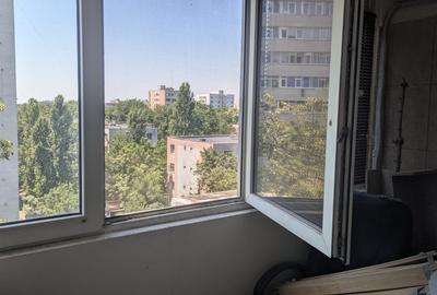 GARSONIERĂ SPAȚIOASĂ CU BALCON MARE, METROU TITAN & COSTIN GEORGIAN ,ZONA VERDE - 2