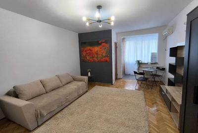 Apartament cu 2 camere decomandat, mobilat în Titan
