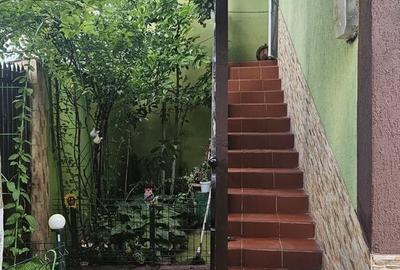 Casă individuală cu 7 camere cu Teren 186 Mp în Rahova - 12