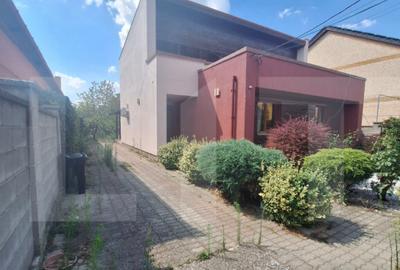 Casa compusa din doua apartamente, de vanzare, cu 8 camere, - 2