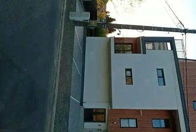 Apartament cu 2 camere decomandat în Central - 1