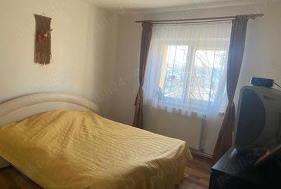 Apartament cu 3 camere decomandat în Central - 1