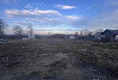 Teren de 1700 mp, în Siret - 1