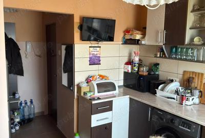 Apartament renovat semi-decomandat - 1