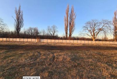 Teren Construcții intravilan de 740 mp, în Tractorul