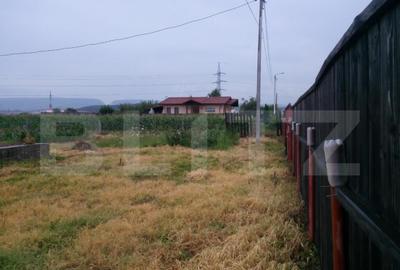 Teren intravilan 6000 mp cu 2 fronturi, parcelabil - 8