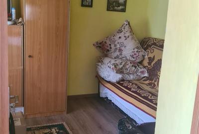 Casă cu Teren 1104 Mp în Poienari