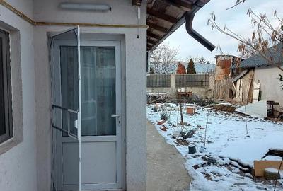 Casă cu 3 camere în Central - 1