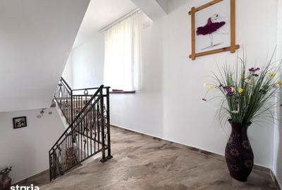 Casă cu 8 camere cu Teren 400 Mp în Limanu - 17