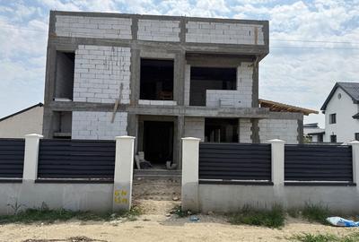 Casă cu 4 camere în Central - 6