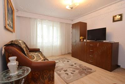 Apartament cu 3 camere semidecomandat, mobilat în Bularga - 1