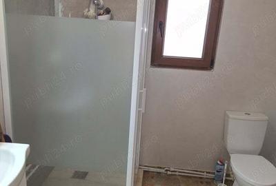 Inchiriez ,hala si casa la etaj - 3