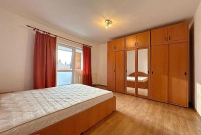 Apartament 3 camere Vanzare, Zona Linistita - 2