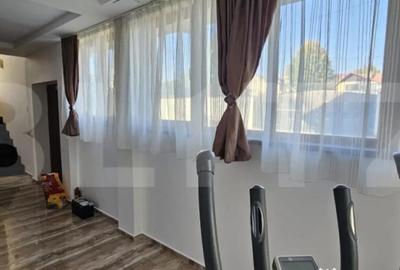 Casă cu 5 camere cu Teren 1300 Mp în Valea - 3