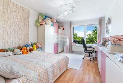 Casă individuală cu 7 camere cu Teren 657 Mp în Central - 1