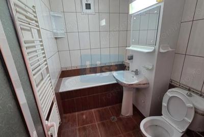 Spațiu comercial, de 50 mp, în Roman - 1