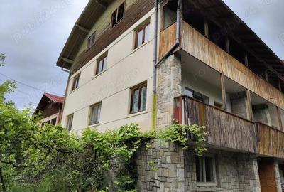 Breaza, casa 12 camere, pretabil pensiune, azil pt seniori, etc