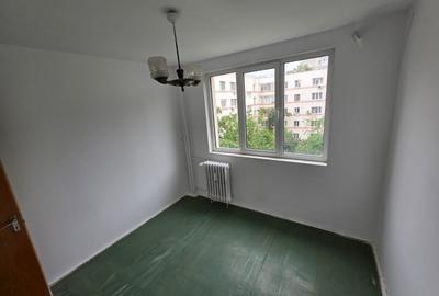 Apartament cu 3 camere semidecomandat în 1 Decembrie 1918 - 9