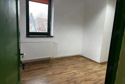 Spațiu comercial, de 17 mp, în Central - 3