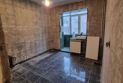 Apartament cu 3 camere decomandat în Berceni - 3