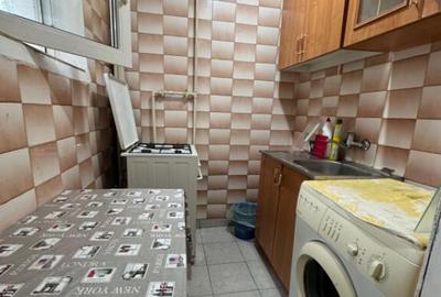 Apartament 3 camere semidecomandat, etaj intermediar - 6