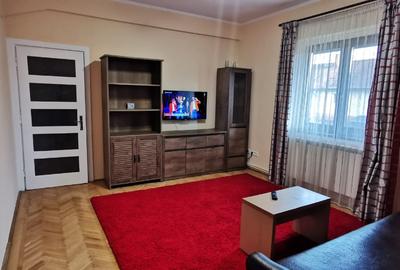 Tractorul -Apartament 2 cam de inchiriat- 2 locuri de parcare gratuite - 2