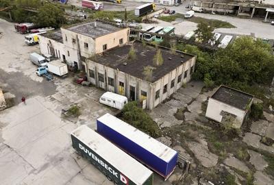 Clădiri industriale cu teren 6820mp - 2