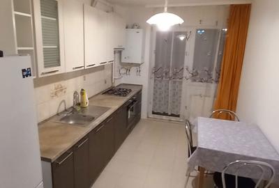 Apartament cu 3 camere decomandat în Florești - 2